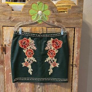 Romeo & Juliet Faux Leather Mini Skirt Sz L, super hip and chic